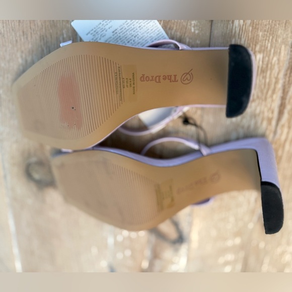 The Drop Avery Lilac Faux Reptile Leather Square Toe Heeled Sandals NWT 6.5 - Picture 3 of 6